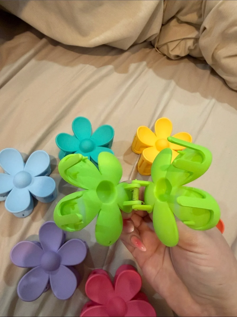 Bright Flower Clip Set - Multicolor Daisy Hair/Accessory Clips